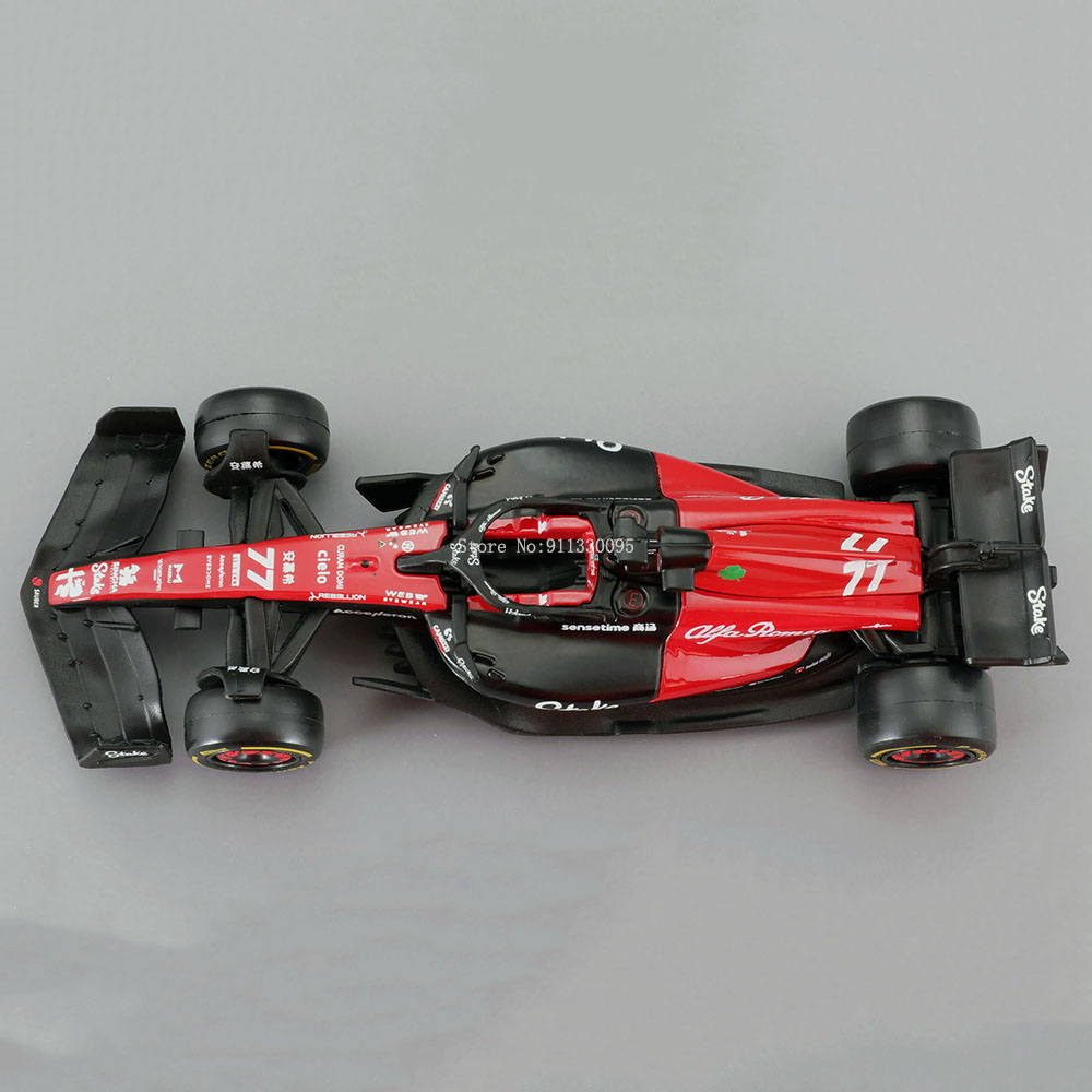 Bburago 1:43 Alfa Romeo F1 Tea - огляд і ціна Model Kit Alfa Romeo
