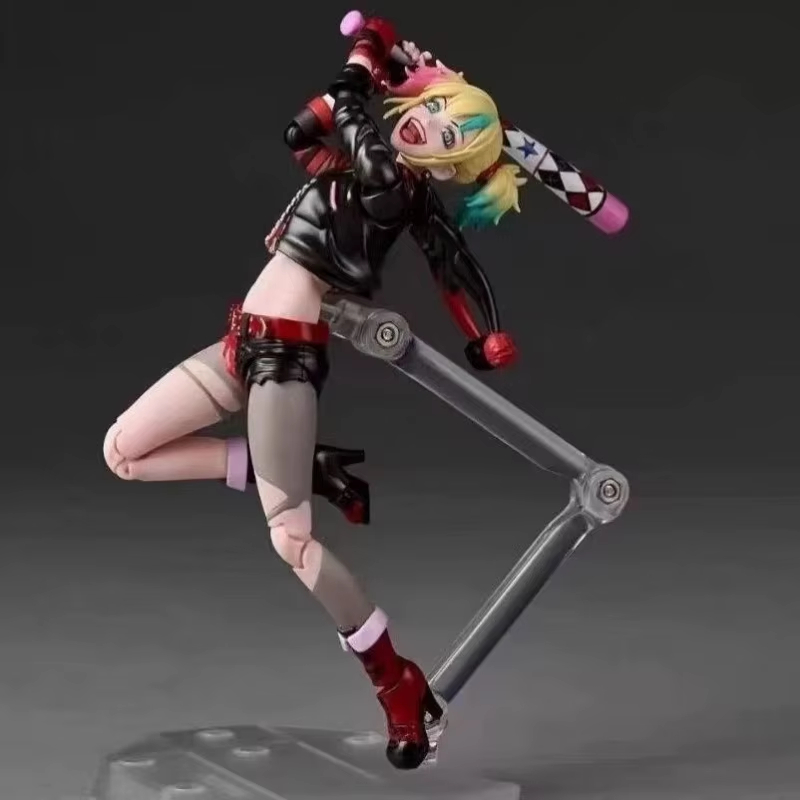 In Stock Kaiyodo Harley Quinn  - огляд і ціна Model Kit Harley Quinn