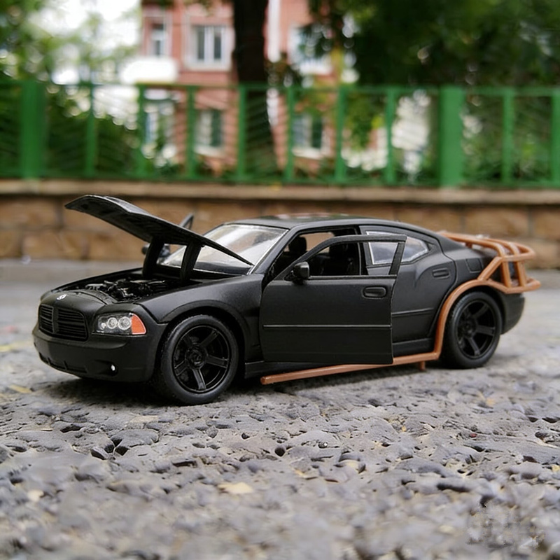 1:24 2006 Dodge Charger Alloy  - огляд і ціна Model Kit Dodge Charger