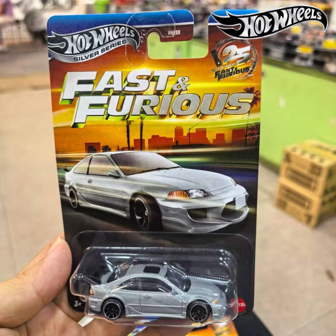 Hot Wheels Silver Series HNR88 - огляд і ціна Model Kit Dodge Charger