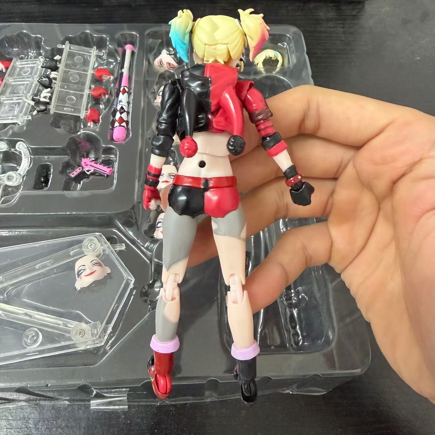 In Stock Revoltech Harley Quin - огляд і ціна Model Kit Harley Quinn