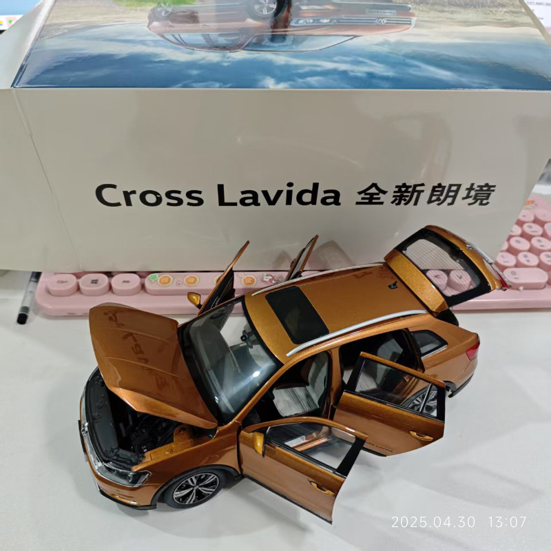 Flaw Diecast 1/18 Scale Volksw - огляд і ціна Model Kit Volkswagen