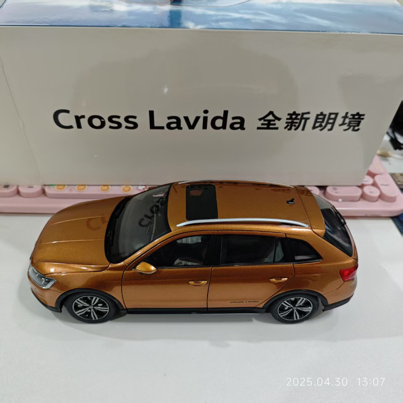 Flaw Diecast 1/18 Scale Volksw - огляд і ціна Model Kit Volkswagen