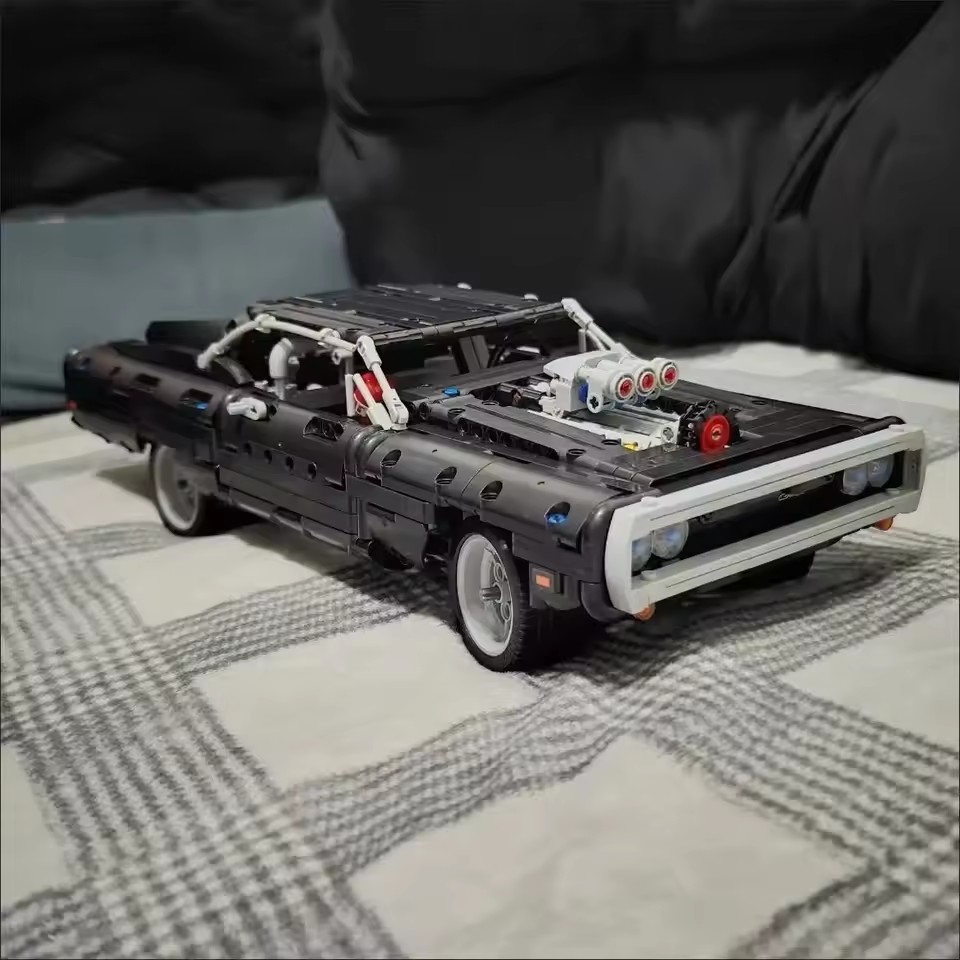 1077PCS Technical Car Dodged C - огляд і ціна Model Kit Dodge Charger