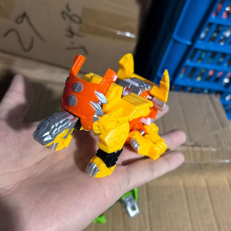 Dinosaur Egg Transformation De - огляд і ціна Model Kit Dinosaur Bandai